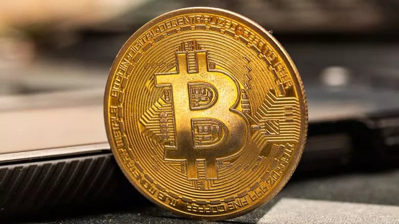 Bitcoin’s Slide to $86K Exposes Deepening Market Anxiety as Macro Forces Tighten Their Grip