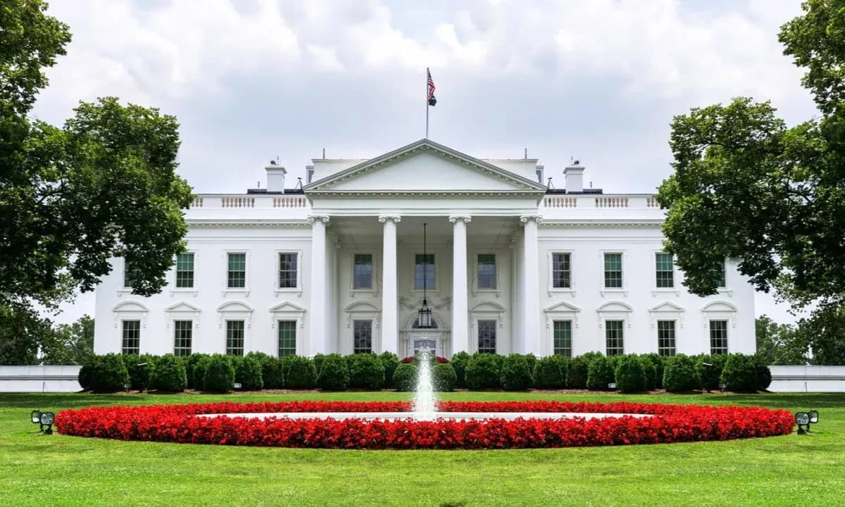 Washington Steps In as Banks and Crypto Giants Clash Over the Future of US Digital Asset Rules