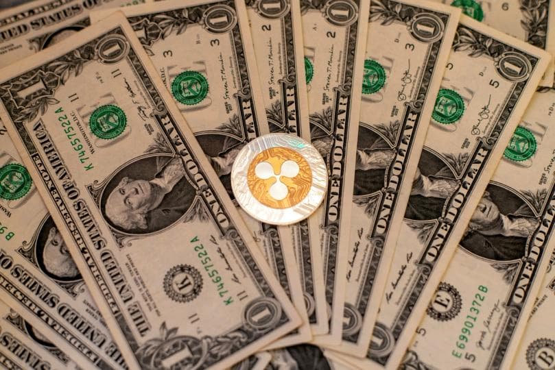 Bitcoin Slides to $77,614 as ETF Outflows, Geopolitics, and Macro Pressure Collide