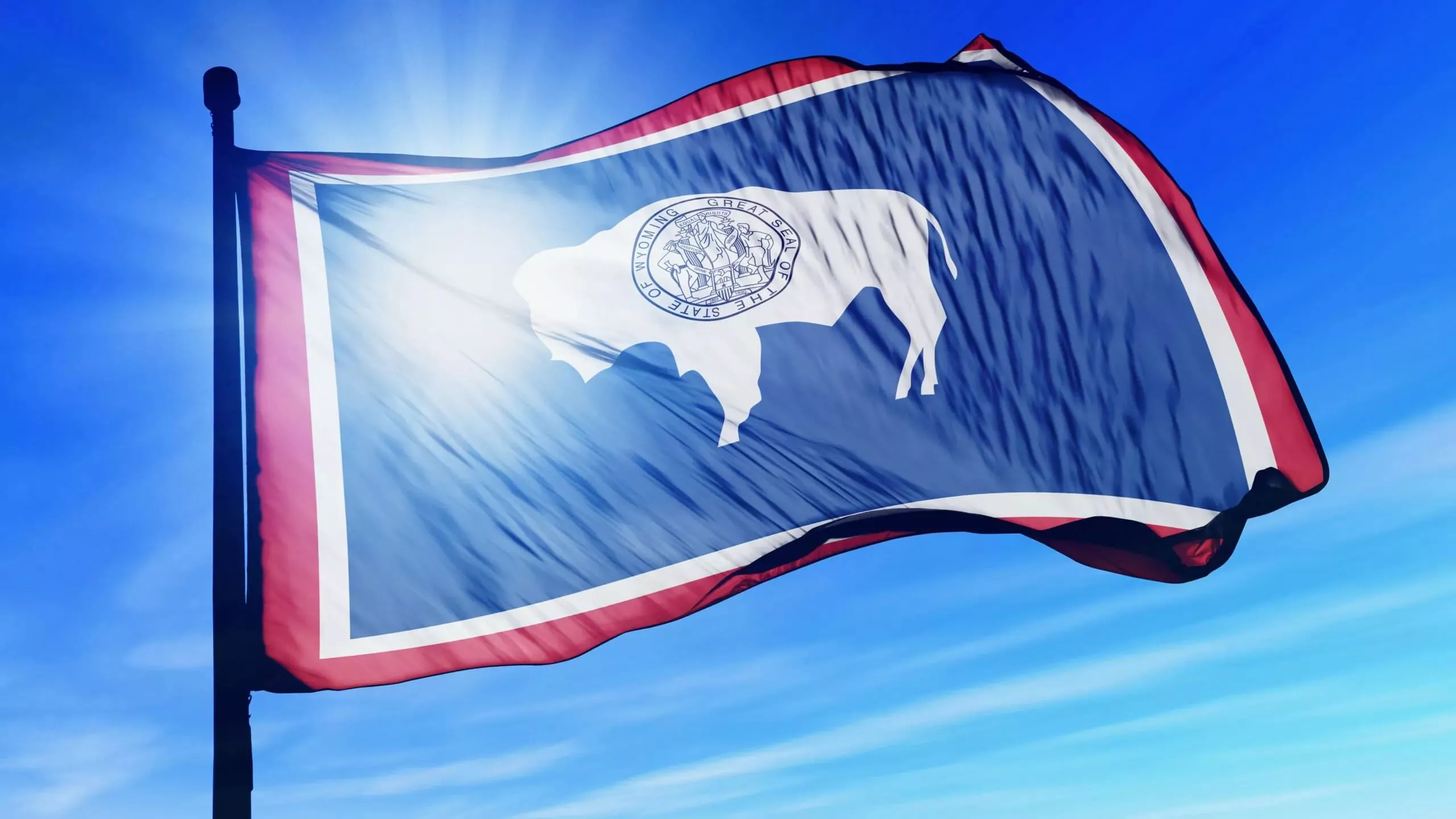 Wyoming’s State-Backed Stablecoin Expands to Hedera but Remains Unavailable for Public Purchase