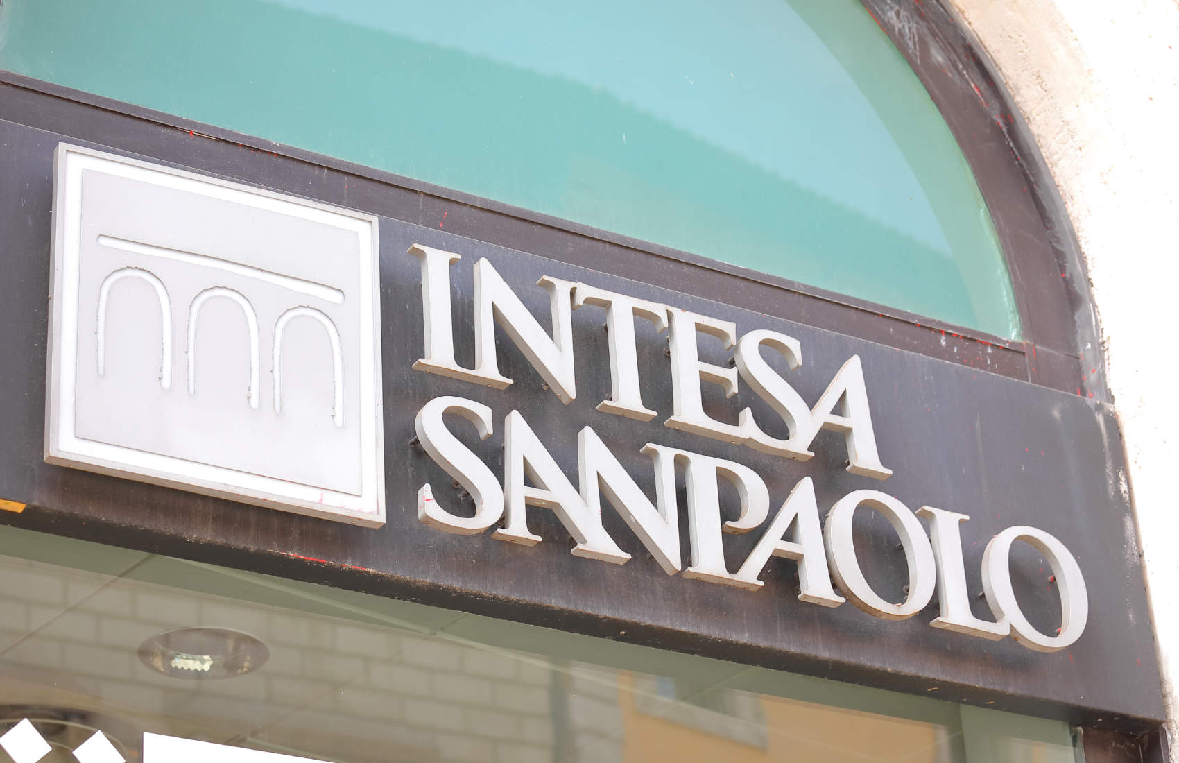 intesa-sanpaolo